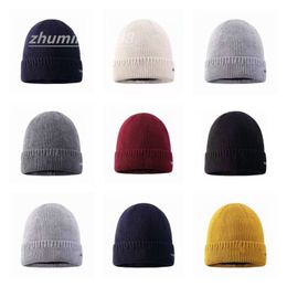 Luxury Knitted Hat Brand Designer Beanie Cap Men Women Autumn Winter Wool Skull Caps Casual Fitted Fashion 8 Colours R6