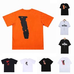 V lones Mens T-Shirts Women Designers Summer Loose Hip Hop Tees Fashion Brands Tops Man S Casual Shirt Luxurys Clothing Street Shorts Sleeve Clothes Tshirts