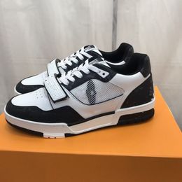 High quality luxury Spring and summer men sports shoes collision Colour outsole super good-looking Size35-47 mkjkk00002