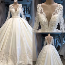 Dubai Arabia Saudita Pizzo Perline Abito da sposa Abiti da sposa con maniche lunghe Sexy Scollo a V profondo Abito da sposa principessa Abito formale in raso Illusion Indietro Abiti da sposa CL1511