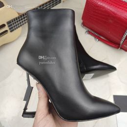 High Quality Ankle Boots Designer Leather Heel Boot Stylish Women Shoes Winter Booties Gold Lettered Heels Sexy sdffgh