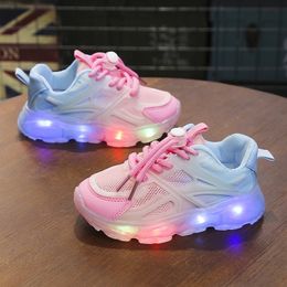 Spor ayakkabılar Led Çocuklar Parlayan Ayakkabılar Bebek Kızlar Aydınlık Erkekler Işıklı Yaz Çocukları Nefes Alabilir Örgü Sneakers 221125