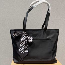 Totes luxurys handbags Designer nylon Shopper Bags Women Nylon Handbags Elegant Simple Black Lager Tote Bag Ladies Holiday Travel Shoulder Wallet 221128