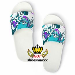 2022 Slippers designer Slippers sandal Slides Unisex Sneaker Indoor hotel Beach Men and Women Summer ST21