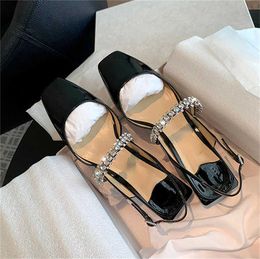 Brand Casual Shoes designer design women's new summer 2022 thick heel shallow mouth back empty Baotou one-sided belt sandals