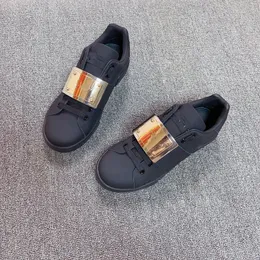 2023 Designer Sneakers Oversized Casual Shoes White Black Leather Luxury Velvet Suede Womens Espadrilles Trainers 0722