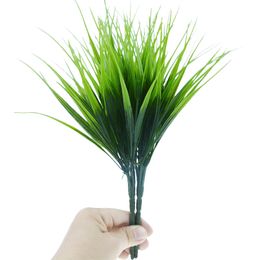 Christmas Decorations 10pcslot Green Grass Artificial Plants Plastic Fake Flower Household Wedding Arrangement Christmas Living Room Decoration 221125