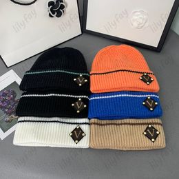 Designer Knitted Beanie Fashion Wool Caps Womens Hat Luxury Furry Cotton Beanies Casual Hats V Letter Fitted Warm Cap Soft Bonnet 6 Colors