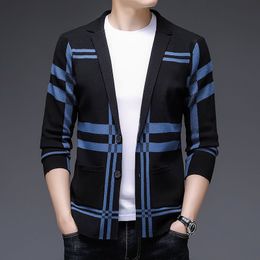 New men's casual Sweater loose Long-sleeved wool Knit stripe Men street cardigans Sweaters pluz size knitwea jacket for fall and spring
