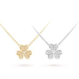 collana di trifoglio fortunato cleef diamante cuore collane gioielli firmati per le donne festa regalo di Natale marca lettera-V serie Frivole mini catena da uomo in oro argento