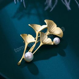 Vintage Leaf Fashion Brooch Pin Wedding Party Women Pearl Gold Colour Charm Brooches Jewellery Clothes Accessory