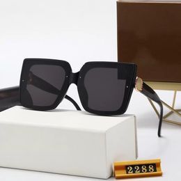 Sunglasses For Men Classic Vintage Square Large Frame Women Shades Designer Sun glasses Female Cycling Driving Eyewear Ccessories