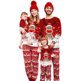 Family Matching Outfits Christmas Pajamas Outfit Long Sleeve Deer Snowflake Print Pullover Pants Set for Adult Kids 221125