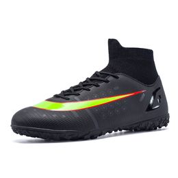 Dress Shoes Men Soccer Chlidren Breathable Football Boots Adult Professional Playing Field TFFG Cleats Kids Trainling Sneakers 221125