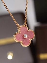 Necklaces Pink Rose Stone Necklace S925 Silver Pendant Collar Chain Light and Luxury Small People's Day Gift