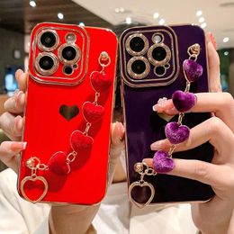 Luxury Soft Love Heart Bracelet Phone Case For iPhone 15 11 12 13 14 Pro Max XS X XR 7 8 Plus SE lint Bumper Back Cover