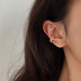 Clipe de orelha de zircônio de metal cruzado para mulheres sem piercing em forma de C geométrico pequeno Earcuff envoltório de orelha Clipes de earcuff jóias