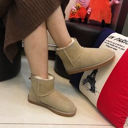 2022 Hot Aus fashion U5854 Snow Boots Boot Warm Boots Suede Shoes Classical Short Miniwomen Keep Warms Man Womens Plush Casual Antelope brown