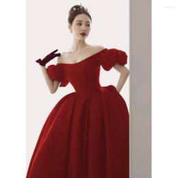 Ethnic Clothing Woman Elegant Lacing Up Long A-Line Wedding Dresses French Burgundy Off Shoulder Party Gowns Prom Toast Vestidos