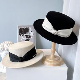 Berets Autumn Wool Hat Women's Belt Black White Fascinator Wedding Fashion Ladies Flat Bucket Hats Wide Brim