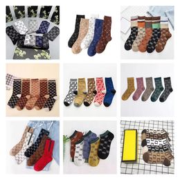 2022 luxury stocking designer mens womens socks wool stockings quality streets comfortable knee leg sock