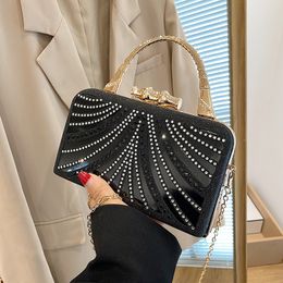 Evening Bags Trendy Women Handbags Black White Metal s Luxury Ladies Wedding Party Clutch Purses Chain Shoulder 221128