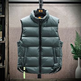 Men's Vests Men's Down Vest Winter Warm White Duck Down Puffy Padded Waistcoat Fashionable Windproof Thick Jacket Outwear Male Clothes 221128