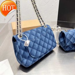 Women's Luxury Designer Shoulder Bags 2023 Fashion Classic Denim Stereoplaid Envelope Texture Metal Crossbody Bag Factory Direct Sales