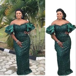 Elegant Mother Of The Bride Dresses Dark Green Off Shoulder Short Sleeves Lace Appliques Beads Ruffles Mermaid Party Evening Wedding Guest Gowns