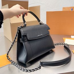 Chain Bags Leather Crossbody Handbags Purse Large Capacity Shoulder Back Bag Gold Hardware Quality Wallet Fashion Tote Handbag New