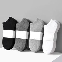 Mens Socks 5 PairsLot Low Cut Solid Colour Black White Grey Breathable Cotton Sports Male Short Women 221130