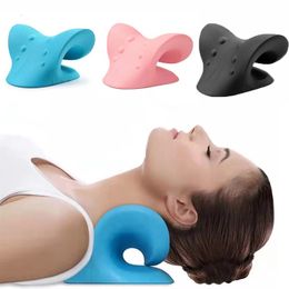 Massaging Neck Pillowws Shoulder Stretcher Relaxer Cervical Chiropractic Traction Pillow Massage Pain Relief Support Corrector Device 221130