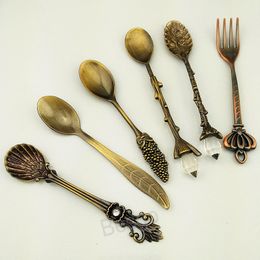 6 Pcs/Set European Royal Style Spoon Fork Vintage Pomegranate Flower Leaves Carved Spoon Forks Set Coffee Tea Scoop Cutlery BH8015 TQQ
