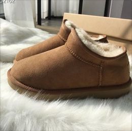 2024 Hot AUS classico corto minidonne stivali da neve tenere caldo stivale uomo donna peluche stivali caldi casual pelle di pecora pelle scamosciata scarpe castano grigio trasbordo gratuito