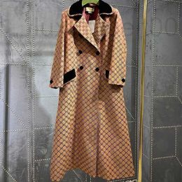 Women's Trench Coats designer Womens Long Cloak Women Mature Jacket Fashion Letters Printing Coat Girls Casual Windproof 22FW Winter Clothes Wholesale ZW33