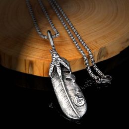 Eagle Claw Feather Necklaces Pendant Ancient Silver Stainless Steel Hip Hop Necklace Women Men Nightclub Fashion Fine Jewelry