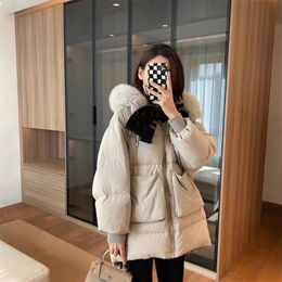 Women Women Fox Furt Down Down Coates 90% White Goose Down Riempimento di giacche di oversize soffici calde con tasche grandi veste invernali casual.