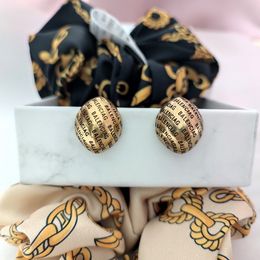 French Paris style Dangle old D letter earrings luxurious geometric palace vintage earrings ear hoops E026542095