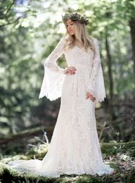 Full Lace Bohemian Wedding Dress Mermaid Style Flare Long Sleeve Boho Beach Bridal Gowns V-Neck Backless Country Robe De Mariage