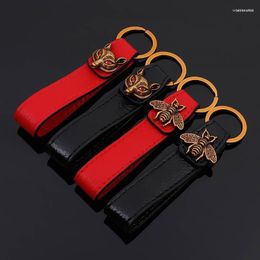 Keychains Bee Leather Metal Luxury Keychain Auto Car Waist Black Red Keyrings Key Chain KeyholderKeychainsKeychains