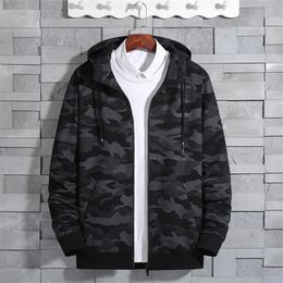 Mens Jackets Sporty Style Clean Oversized Clothes Streetwear Harajuku Camouflage Plus Size Coats LooseFit Zipper Retro Hooded Jacket 220930