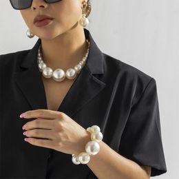 Choker Exaggerated Gold Large Imitation White Pearls Pendant Necklace For Women Metal Big Collar