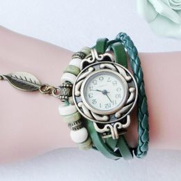 Wristwatches Fast 2022 Women Children Retro Leatherwinding Bracelet Leaf Pendant Watch Quartz Wrist Watches Valentine Gift Luxury