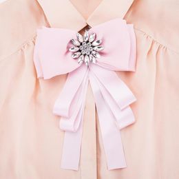 Brooches Fashion Bows Bowties Fabric For Women Vintage Stripe Cloth Shirt Corsage Neck Tie School Party Christmas Gifts