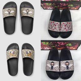 Klassische Männer Rutschen Frauen Sandalen Schuhe Hausschuhe Perle Schlange Druck Rutsche 2021 Mode Sommer Breite Flache Dame Sandale Slipper Staubbeutel 35-45