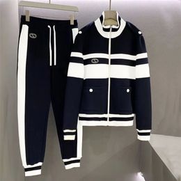 Herren -Tracksuiten Modedesigner Zwei -Stück -Set -Paar -Anzug LOSSEN LOSSEN LOARK BUTTON Stickte Jacke Casual Fashion Anzug Athletic Kee 221006