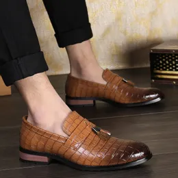 Luxury Crocodile Oxford Shoes Pointed Toe One Stirrup Vintage Tassel Men's Fashion Formal Casual Shoes Business Shoes Large Size 38-47