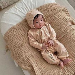 Rompers Newborn Baby Retro Floarl SingleBreasted Long Sleeves Romper Girl Cute Soft Cotton Jumpsuit Boy Outfits One Piece Cap J220922