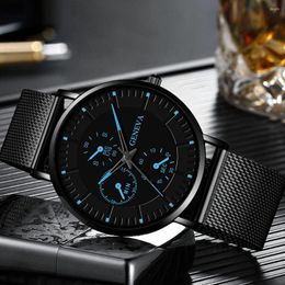 Wristwatches Luxury Fashion Three-eye Roman Index Digital Calendar Dial Quartz Stainless Steel Mesh Belt Men's Wrist Watch Elite Men