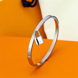 designer Bangles Personalised gold lock bracelets for women wedding Luxury Brand Jewellery Couple Fashion bangles Jewelrys Vintage accessories Christmas gift